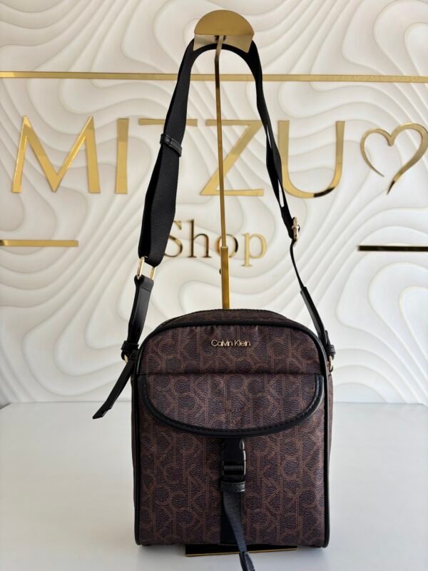 IMG_4081 Bandolera Calvin Klein - Colección Monograma