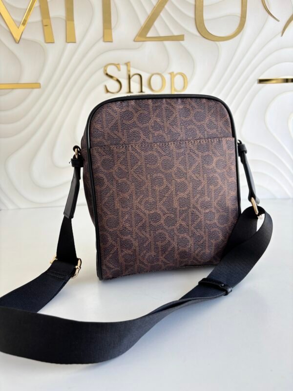 IMG_4085 Bandolera Calvin Klein - Colección Monograma