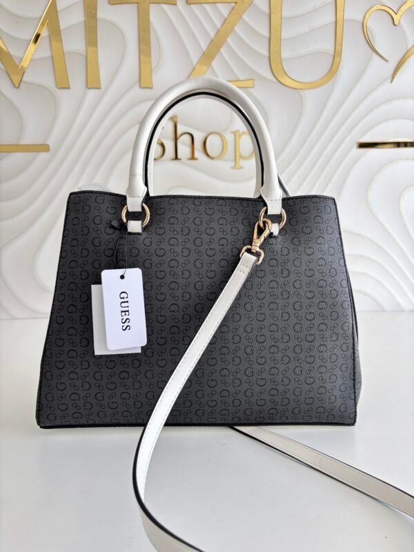 IMG_4198 Elegante Satchel Bag Guess