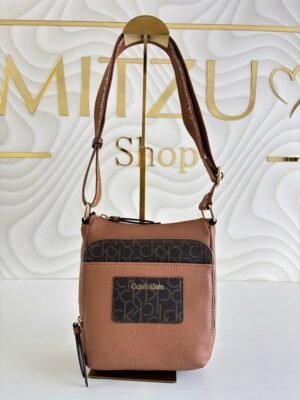 IMG_4360 Calvin Klein Crossbody Monograma CK