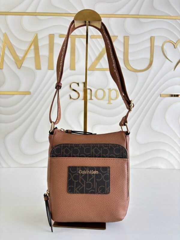 IMG_4360 Calvin Klein Crossbody Monograma CK