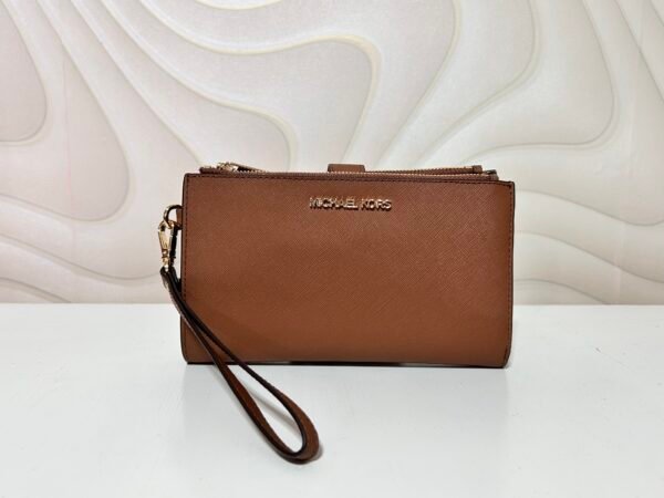 IMG_4656 Michael Kors Jet Set Travel Wristlet