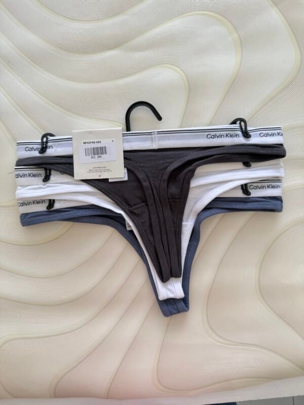 IMG_5015 Paquete de 3 tangas Calvin Klein Talla S