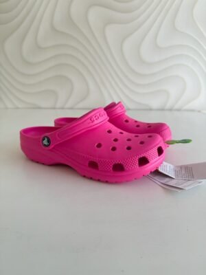IMG_1663 Crocs dama Rosas talla 5 mx - 8 usa