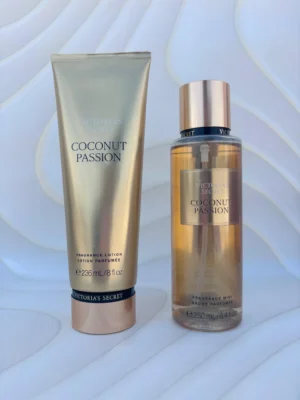 Duo de Victoria s Secret Coconut Passion