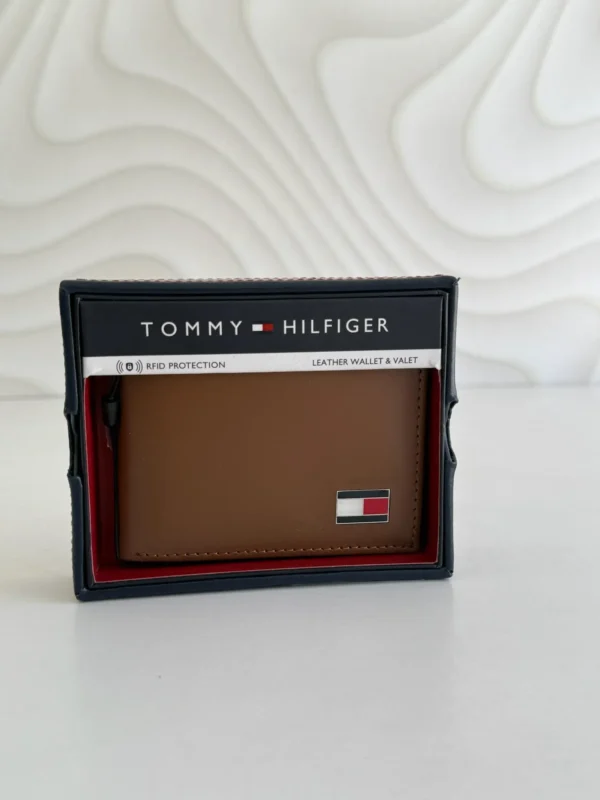 Cartera Tommy Hilfiger Color Cafe claro Passcase wallet