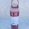 image129 Owala FreeSip de 24 oz en color Rose Gold.