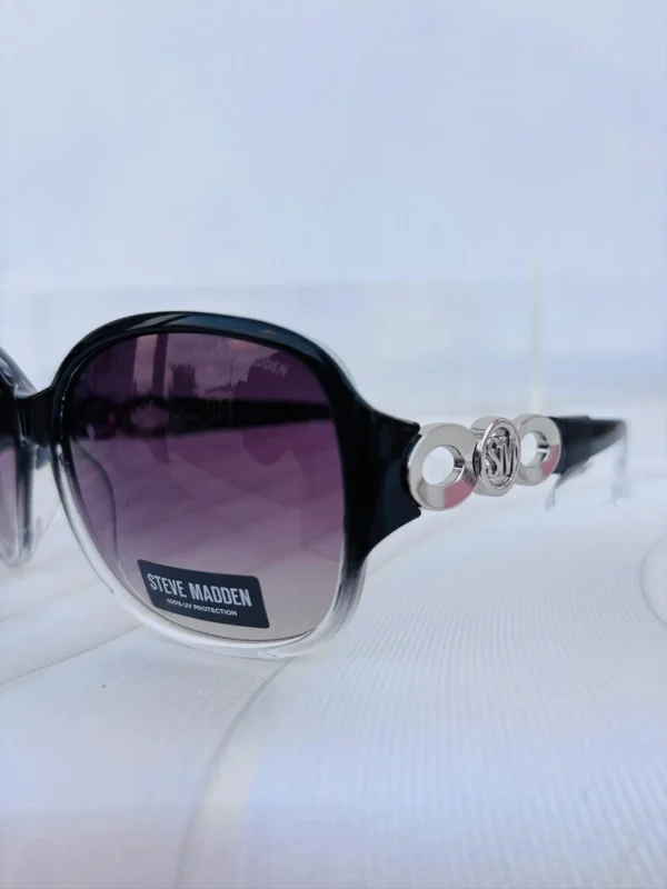 Lentes Steve Madden estilo aviador degradado negro con gris