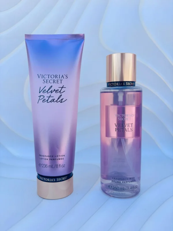 Duo de Victoria s Secret Velvet Petals